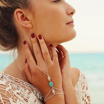 Finger to Wrist Bracelet